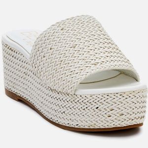 Beach by Matisse White Peony Platform size 7